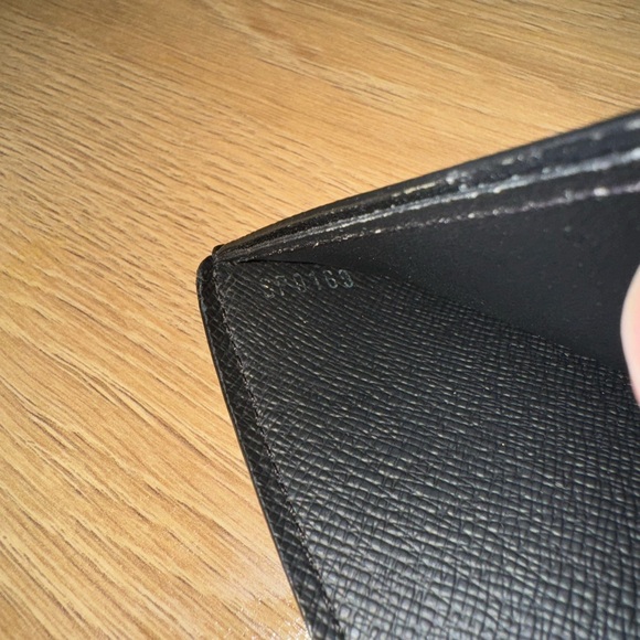 Louis Vuitton limited edition style full wallet. - Picture 2 of 5